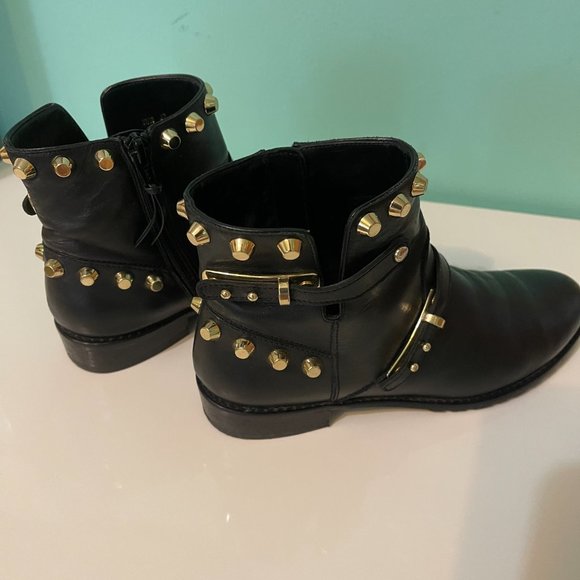 STUART WEITZMAN Black leather gold-tone metal studded Go West Ankle Boot Size 6 - Picture 3 of 12